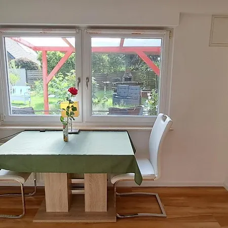 An Der Tanne Mit Ueberdachter Terrasse دوسلدورف