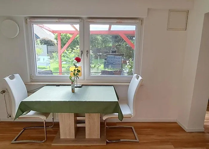 An Der Tanne Mit Ueberdachter Terrasse Düsseldorf